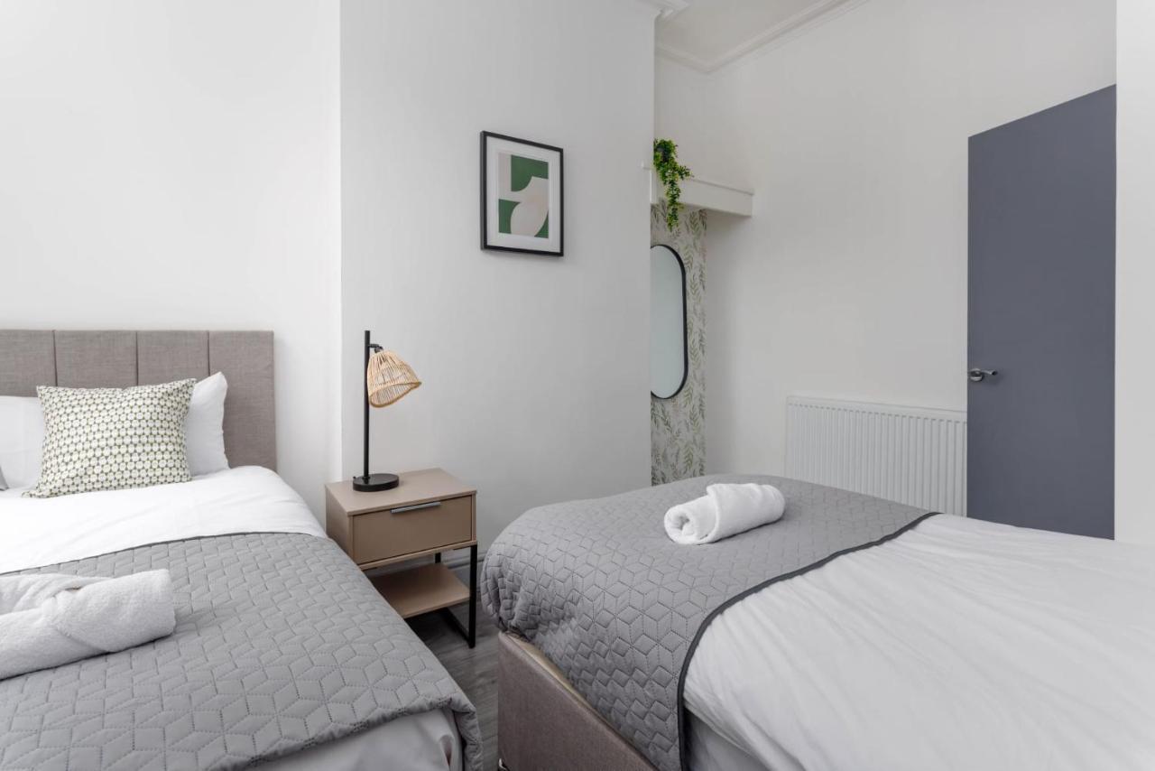 Newly Renovated Apartments In Liverpool - Extended Stay Exterior foto