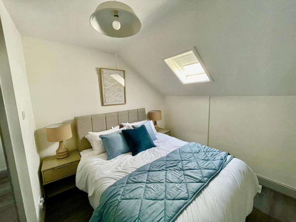 Newly Renovated Apartments In Liverpool - Extended Stay Exterior foto
