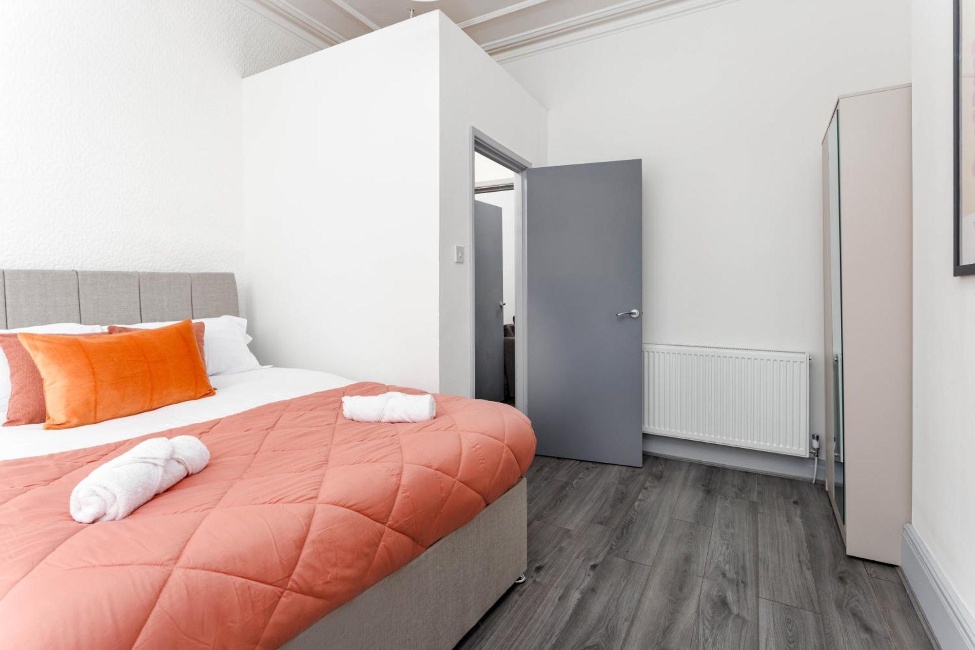 Newly Renovated Apartments In Liverpool - Extended Stay Exterior foto